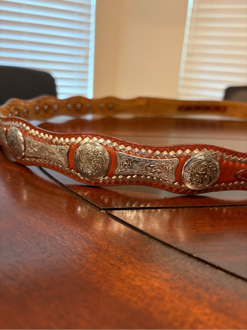 Tony Lama Men’s Western Brown Leather Belt with Silver Conchos Size 36 - Picture 5 of 7